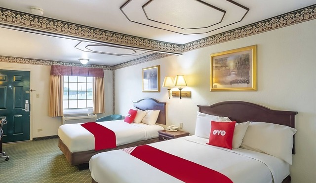 4 Budget-Friendly Units, Free Parking Onsite, Outdoor Pool, Pets Allowed! in Three Rivers