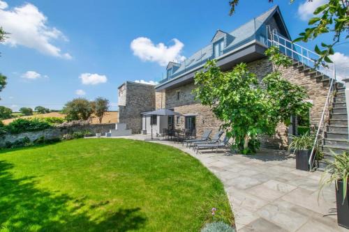 5 Bed in Little Petherick oc-p00736