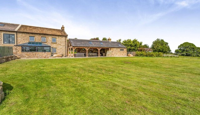 5 Bed in Wigglesworth (oc-w32112)