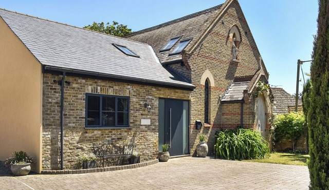 5 bedroom accommodation in Ramsgate