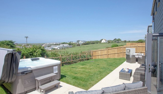 5 bedroom accommodation in Crantock, near Newquay