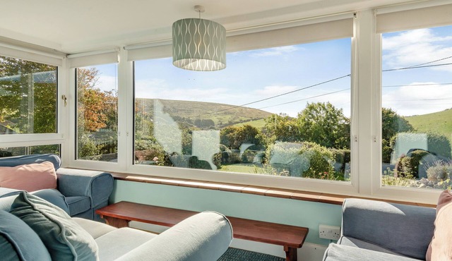 5 bedroom accommodation in West Lulworth, near Swanage