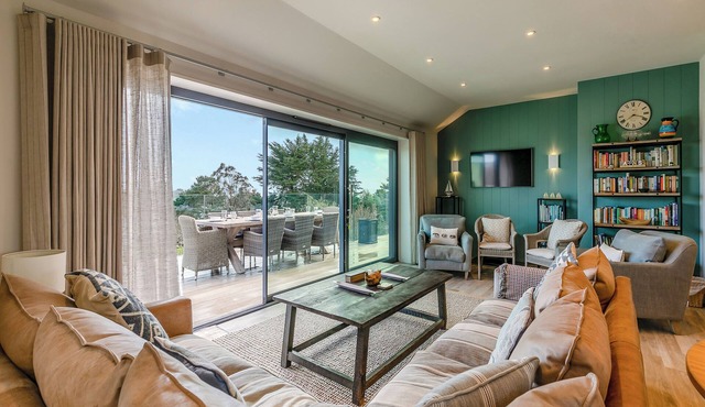 5 bedroom accommodation in St Mawes, near Truro