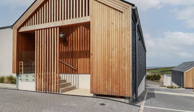 5 Longshore, Newquay, Cornwall