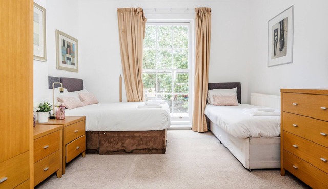 6 Apartments in a Mansion House for the Larger Groups sleeps up to 50