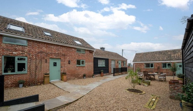 6 Bed in Great Waldingfield (oc-ac4)