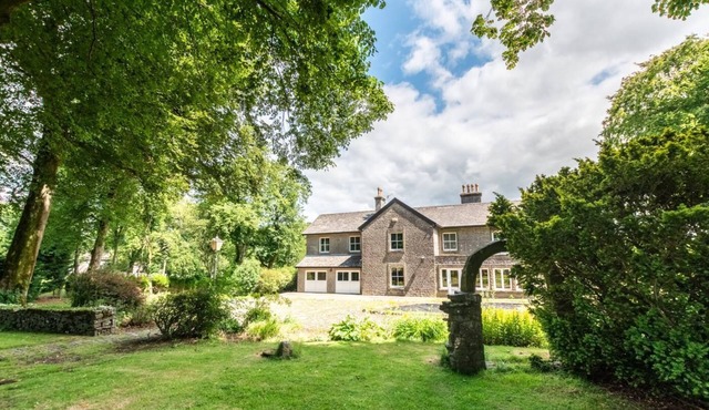 7 Bed in Peak Forest (oc-g31740)