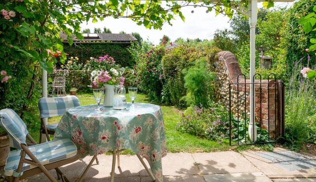 A beautiful little Victorian House in one of Suffolk’s prettiest villages.