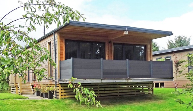 A spacious modern lodge in scenic mid Wales