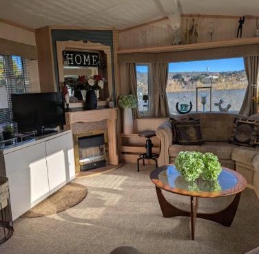 Aberystwyth holiday village walking distance to beach, town great outside space parking next to property