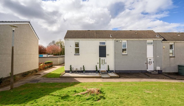 Almond Green 2 Bedroom House - Edinburgh