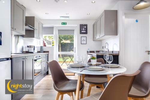 Alpha House Groups Contractors Families Welcome