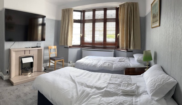 Amazing O2 Arena 4Bedrooms House