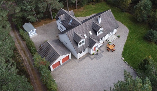 An Teallach luxury holiday home in Cairngorm National Park - Wifi