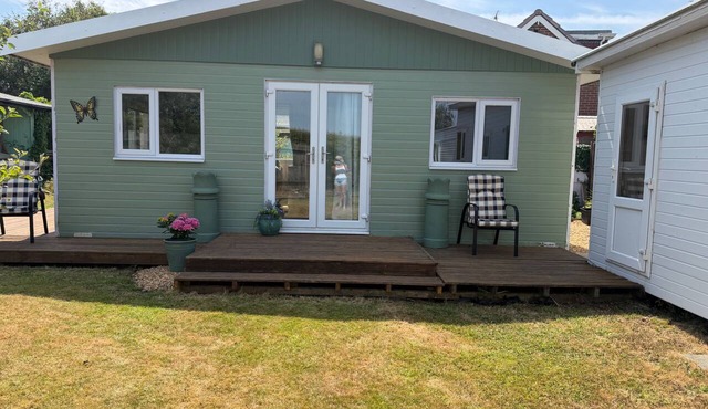 Annex - Sleeps 2 - Parking