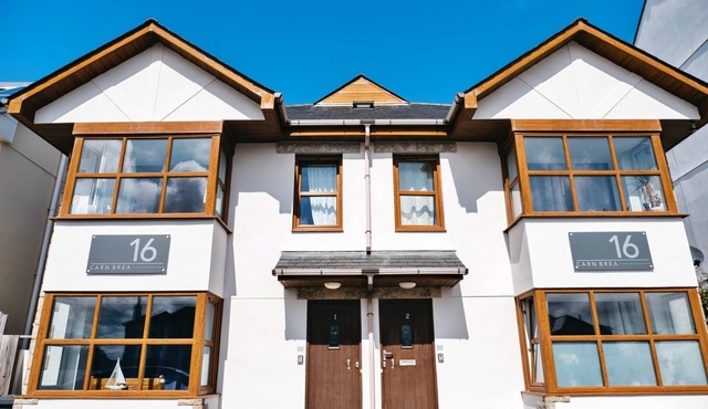Apartment in Newquay near Surf Beaches