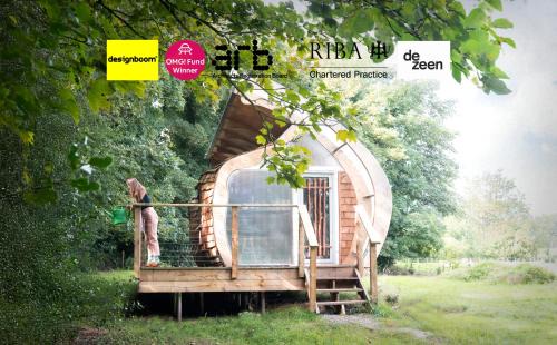 Architect-Designed Quiet Canal Cabin, Dogs Welcome