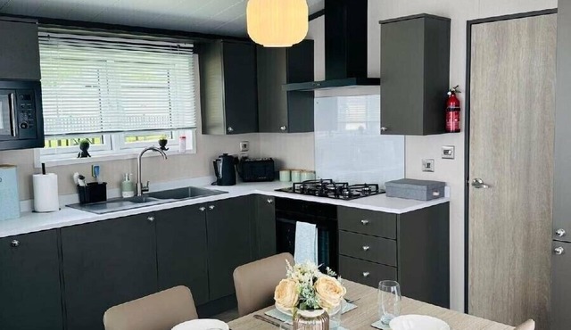 Ashbourne Heights Holiday Park - Holiday Accommodation 18103