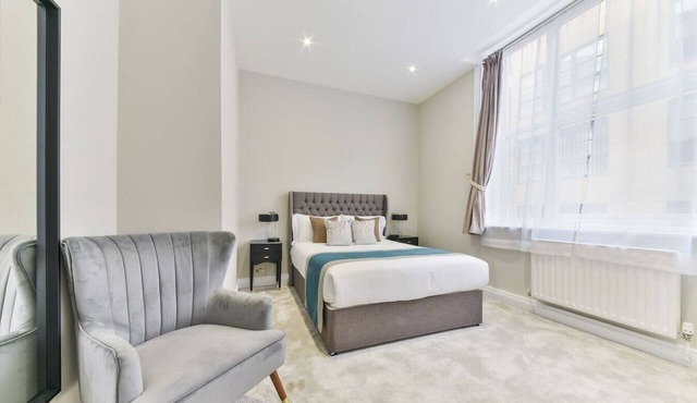Avari - Luxury 1-Bed Stay in Central London EC1N