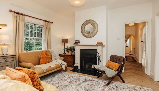 Badgemore Cottage - Pet friendly, sleeps 8
