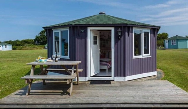 Barley Bay Cabin @ Coastal Cabins Glamping