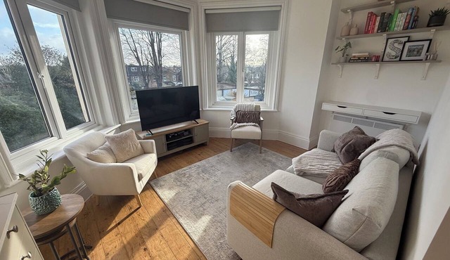 Beautiful 1-bedroom apartment. Perfect for couples, families, or friends.