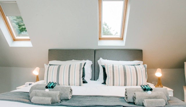 Beautiful 2-bed cottage, amazing views/sleeps 6