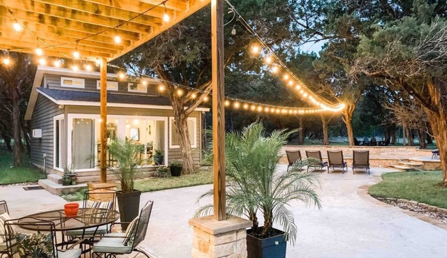 Beautiful Countryside Manor with Pool by Whitetail Rentals in Cedar Park