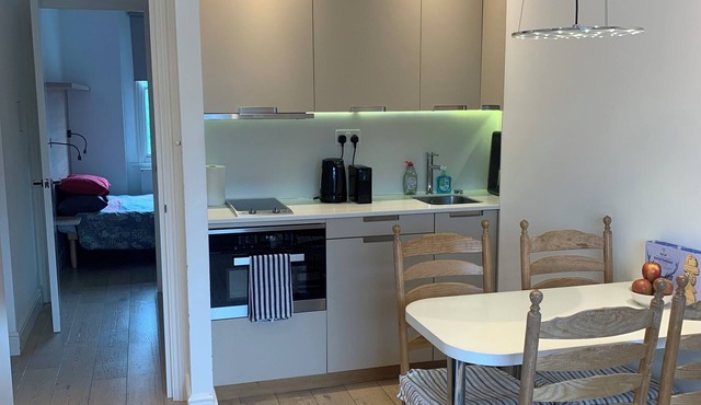 Beautiful flat on charming, quiet street, central Kensington/Notting Hill