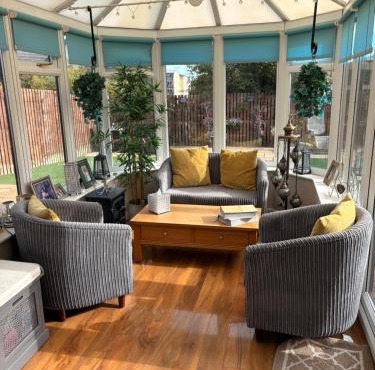 Beautiful House with secure pet friendly garden Edinburgh South