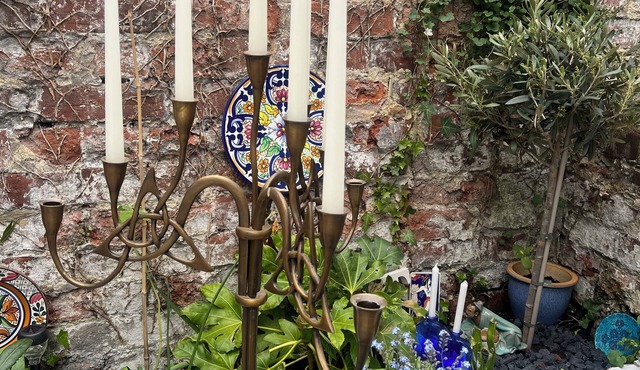 Beautiful Medieval Town House with original beams, log fires & quirky interiors