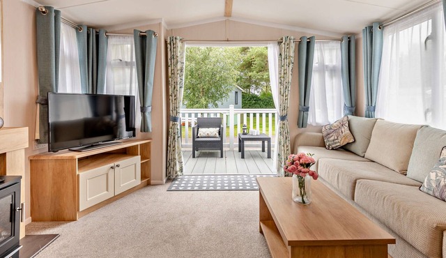 Beautiful Quiet Lodge Close to Woodlands and New Forest Sleeps 6