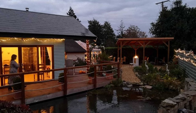 Beautiful rural getaway with adjoining properties ideal for couples or friends