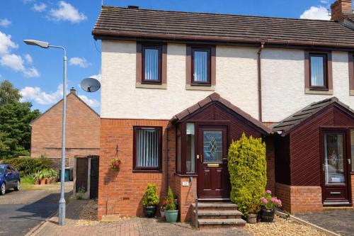 Beckside Garden Brampton, ideal family cottage close to Hadrians Wall