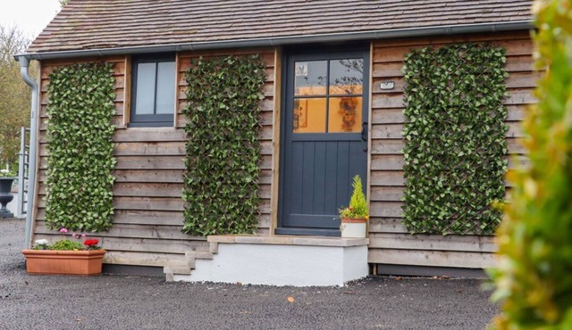 Bee Cottage in Ottinge.
