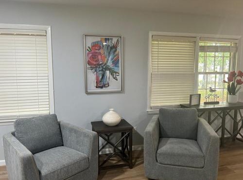 Bella Rose-Beautiful 4 Bedroom home great location