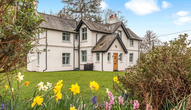 Benhams Country Cottage