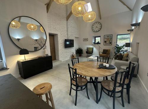 Beudy at Pentrecelyn - A stylish, dog friendly barn conversion with hot tub in Carmarthenshire