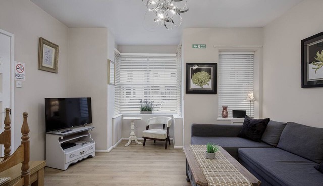 Blackpool Abode - Hornby Apartment Ground Floor