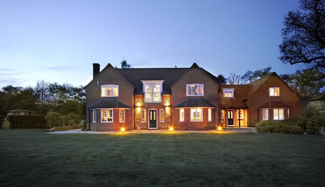 Blue Hills - Heated Pool, hot Tub, Cinema Room