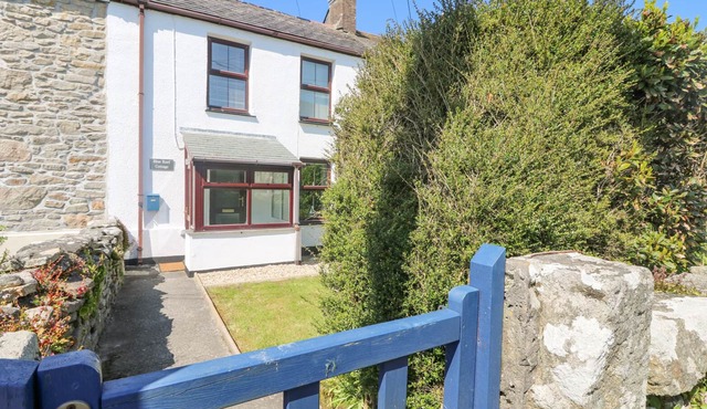 BLUE REEF COTTAGE, family friendly, with open fire in Pendeen