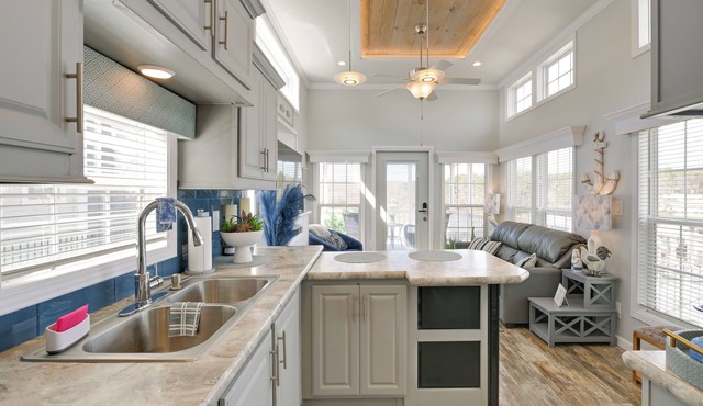 Boat & Fish: Waterfront Gem in Sherrills Ford!