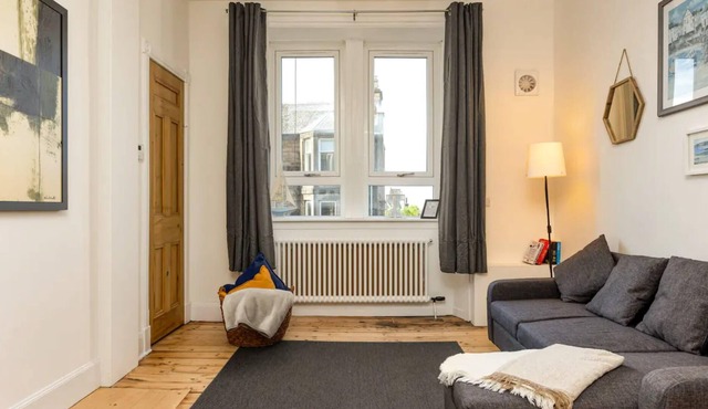 Brand New 1 Bedroom Apartment right beside Arthur's seat