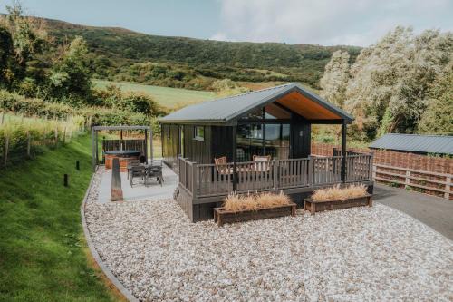Briarfield Farm Stays - Uisce Cabin