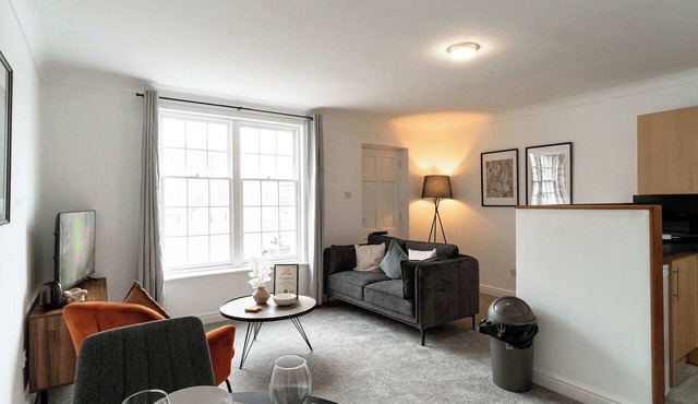 Bright 1 Bed Whitehaven Apartment - Harbour Views