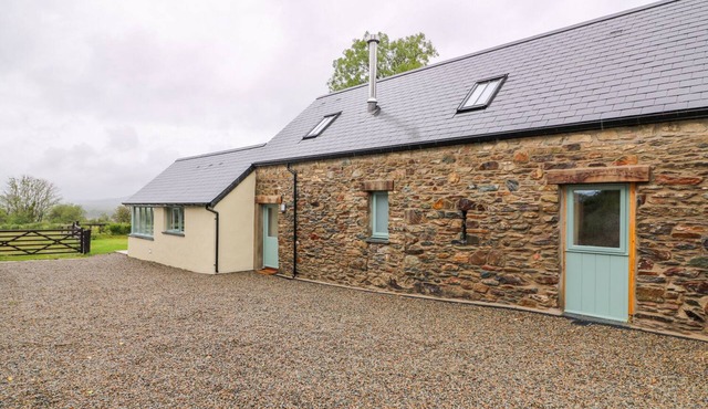BWTHYN EISTEDDFA FACH, pet friendly in Newport, Pembrokeshire