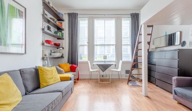 Central Spacious Studio Near Kensington Gardens