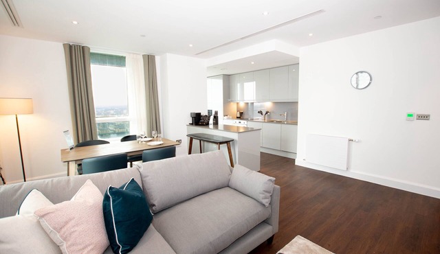 Charles Hope Apartment Canary Wharf
