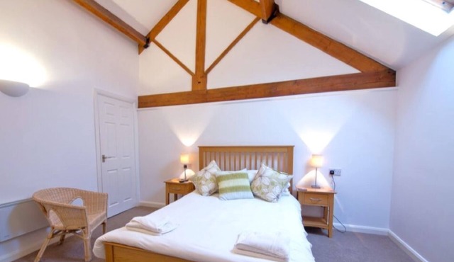 Charming barn Conversion with 2 Bedrooms in the beautiful Peak District countryside. Sleeps 4.