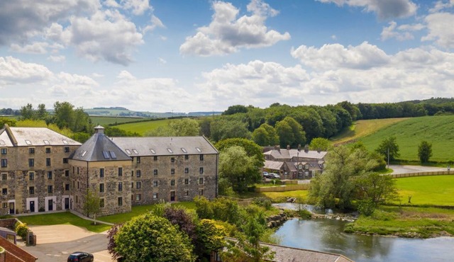 Charming Bay View Retreat in Bamburgh